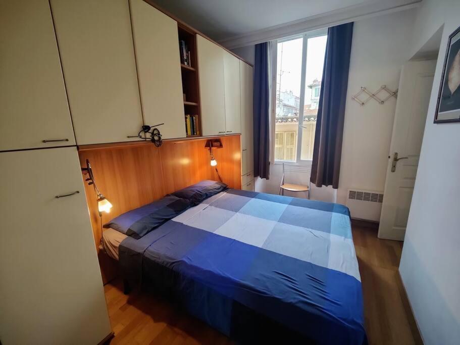 Close To Beaches And Shops, Up 6 Pers Apartment *